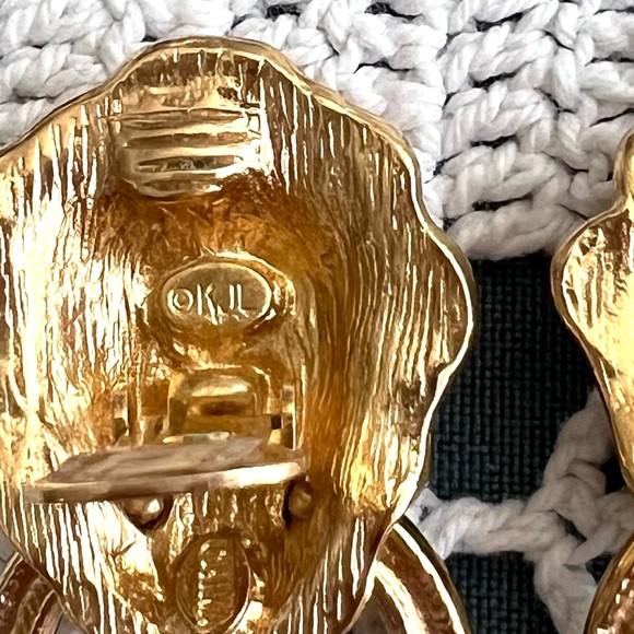 1990s Kenneth Jay Lane Lion Door Knocker Earrings 22KT gold plated - Picture 5 of 9